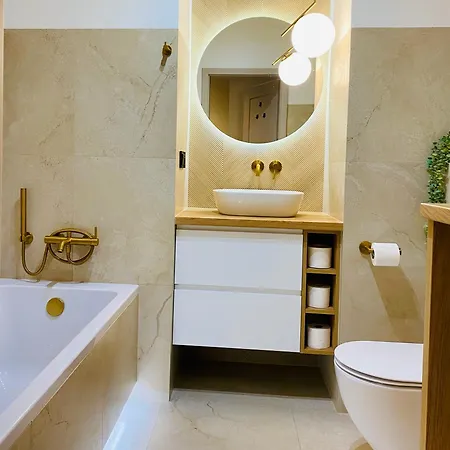 Lesna Sonata Z Tarasem I Ogrodkiem Lägenhet